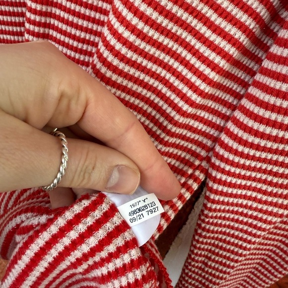 American Eagle Red/Orange & White Striped Long Sleeve Shirt Size Large - Picture 2 of 4